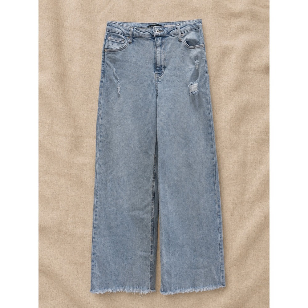 BCBGeneration High Rise Wide Leg Raw Hem Med Wash Jeans Sz 9/29 Y2K Grunge